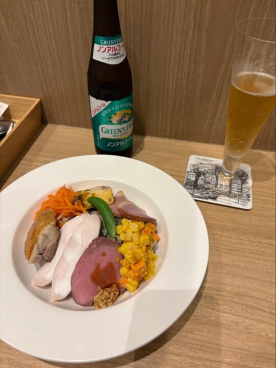 オリーブデリカのドンブリ